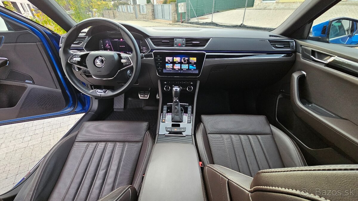 Škoda Superb Combi L&K, TDi 4x4, 147 kW, DSG7, 2021, Webasto - 10