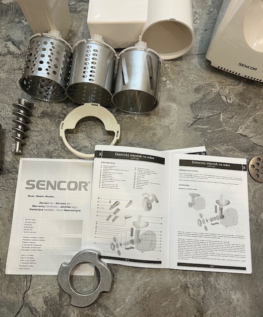 Sencor SMG 4382 mlynček na mäso, strúhač, odšťavo - 10