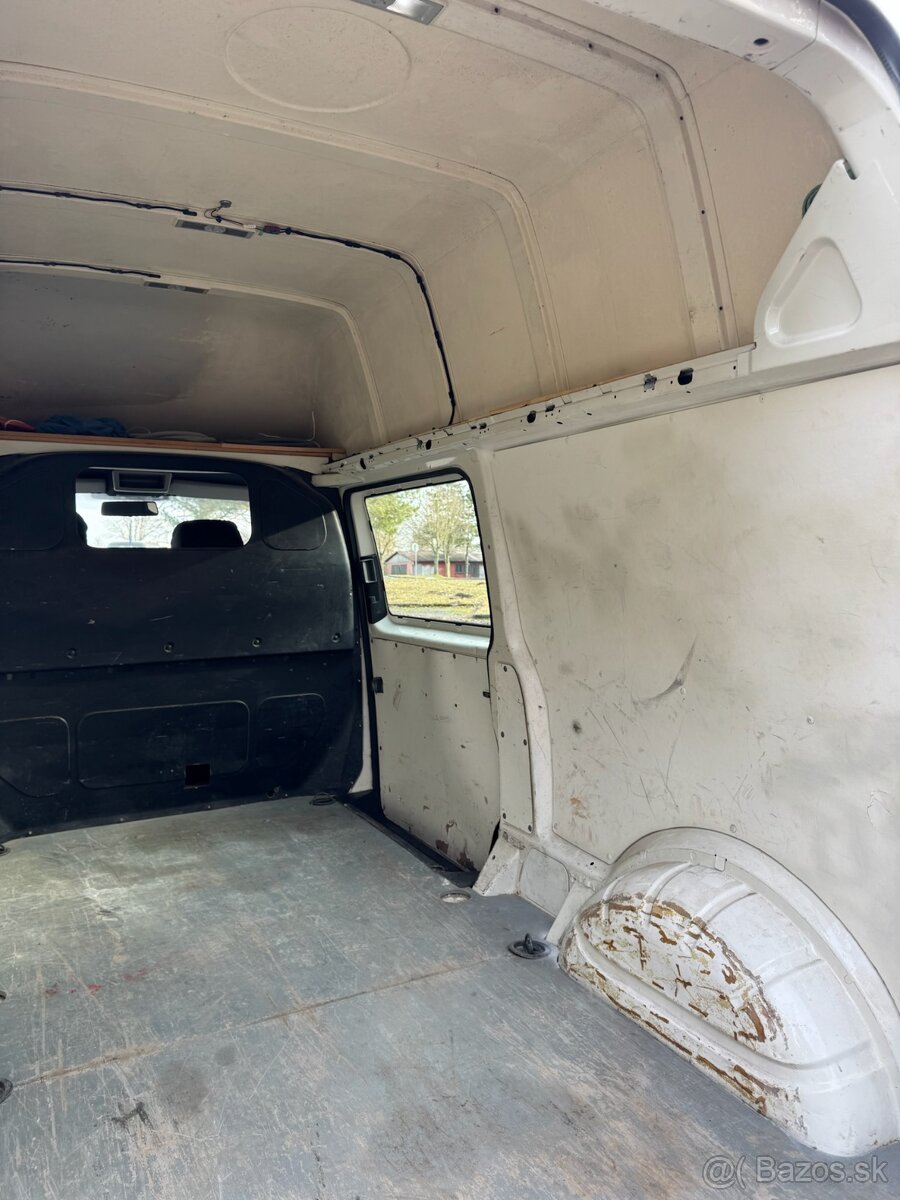 Volkswagen Transporter T5 2.5TDI Hitop Long - 10