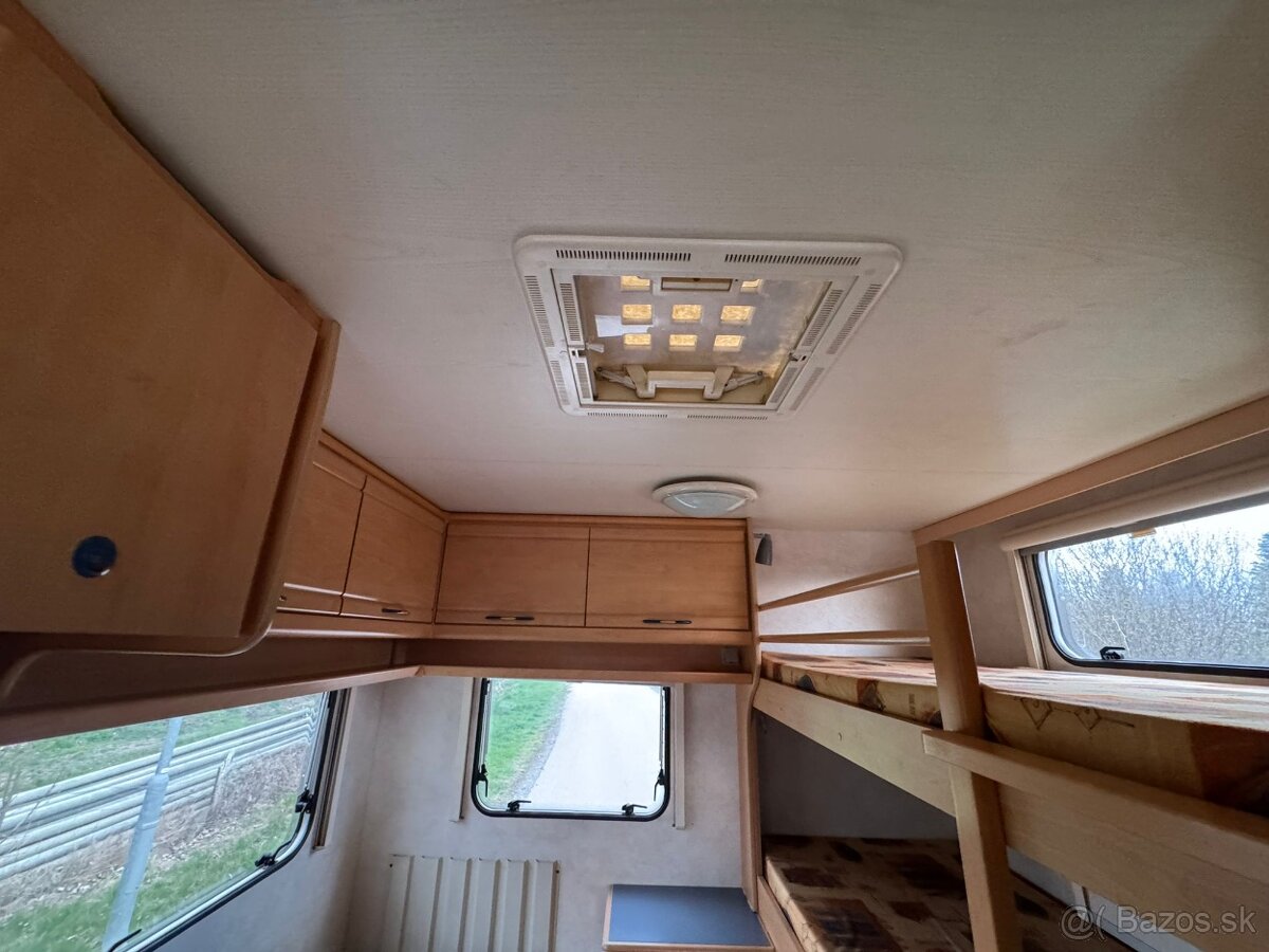 KARAVAN OBYTNÝ PRÍVES ROK 2001 - 10