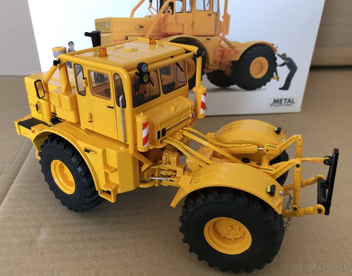 Kirovets K700A s figúrkami - 10