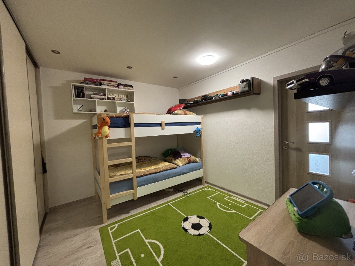PREDAJ, 3 IZBOVÝ BYT S  VL. KÚRENÍM A GARÁŽOU, MLYNICA - 10