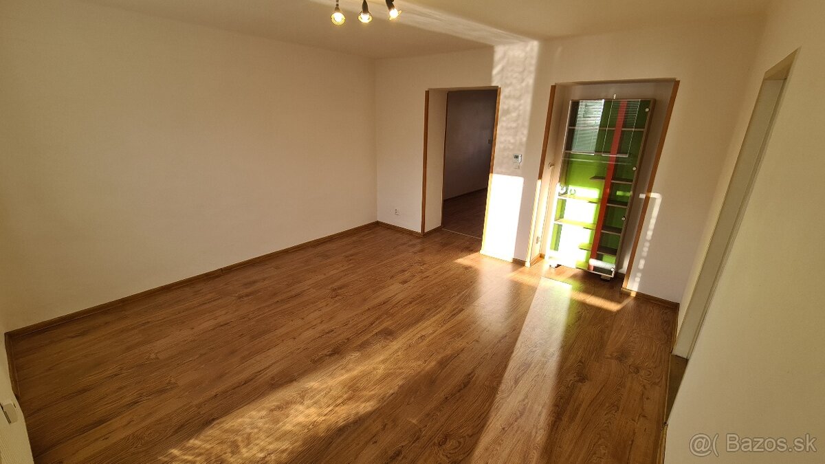 2-izbový byt, 61m² s balkónom - Staré sídlisko - 10