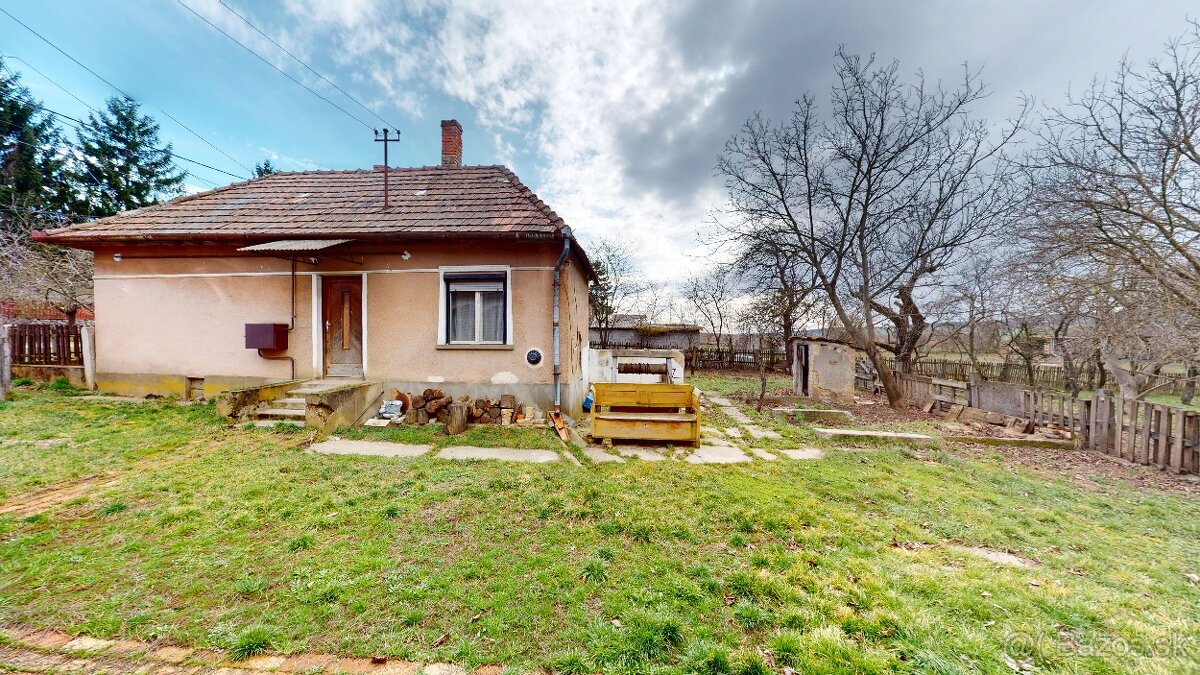 Ponúkame Vám na predaj vidiecky rodinný dom v obci Detek - 10