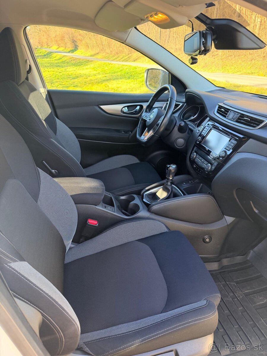 Nissan Qashqai 1.6 DIG-T N-Connecta - 10
