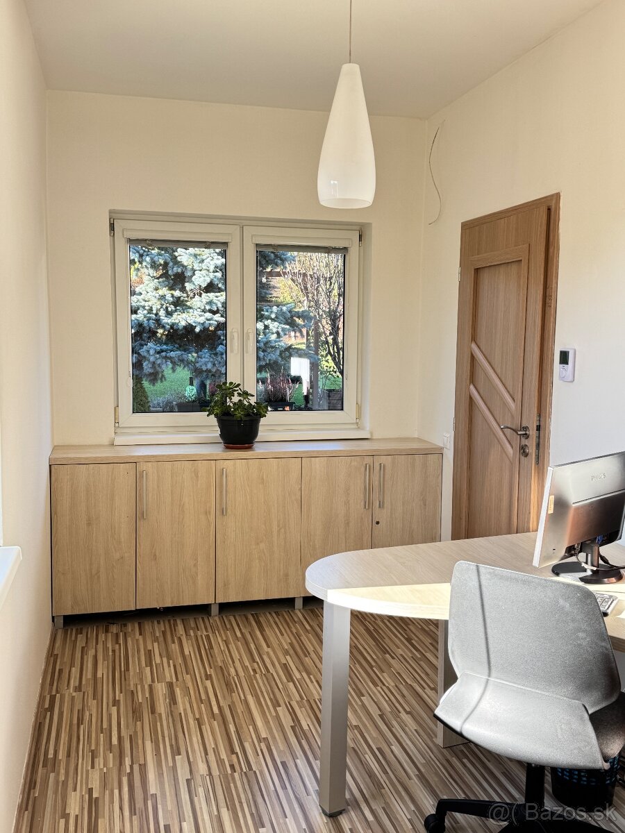 Priestranný 6-izbový dom, 3 kúpeľne a sauna - 10