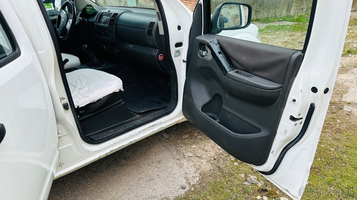 Nissan Navara Double Cap 2.5 dci Long - 10