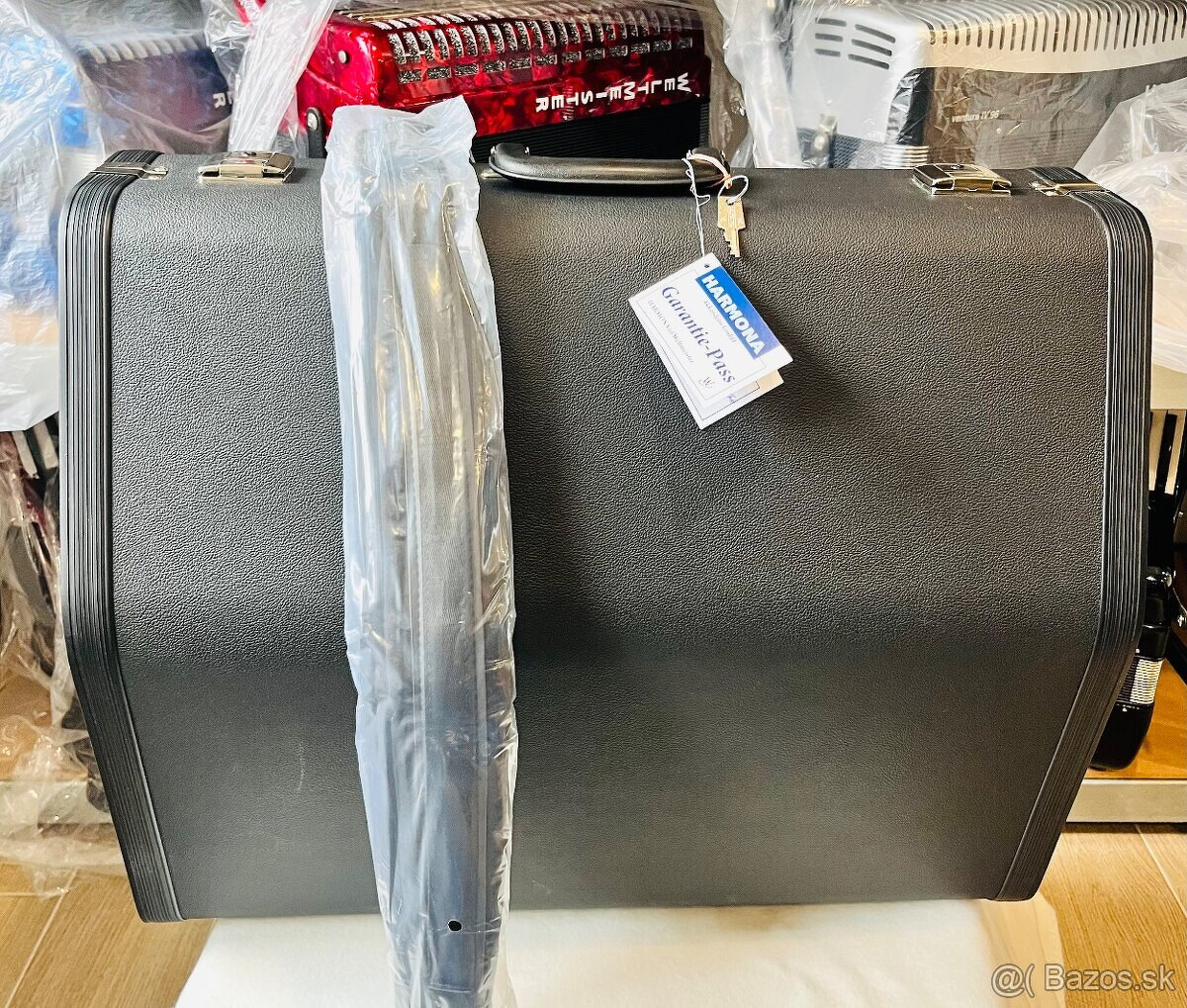 Predám NOVÝ akordeón WELTMEISTERS SAPHIR 120 BASOVÝ - 11/5 - 10