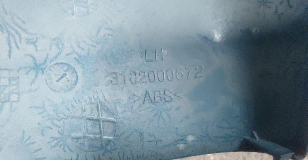 Kia Toyota Mercedes - zrkadlo listy svetlo napis... - 10