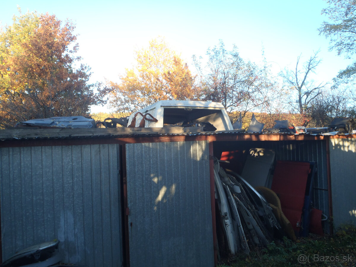 Toyota Land Cruiser typ 73, r.v. 1995, 3L - 10