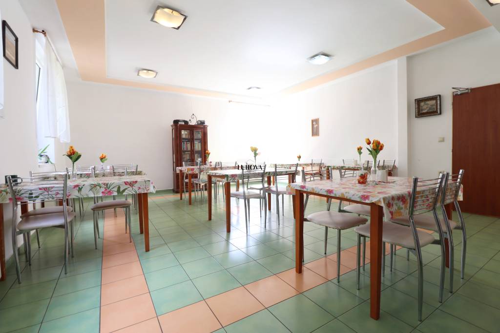 Zabehnuté a prosperujúce zariadenie pre SENIOROV - 10