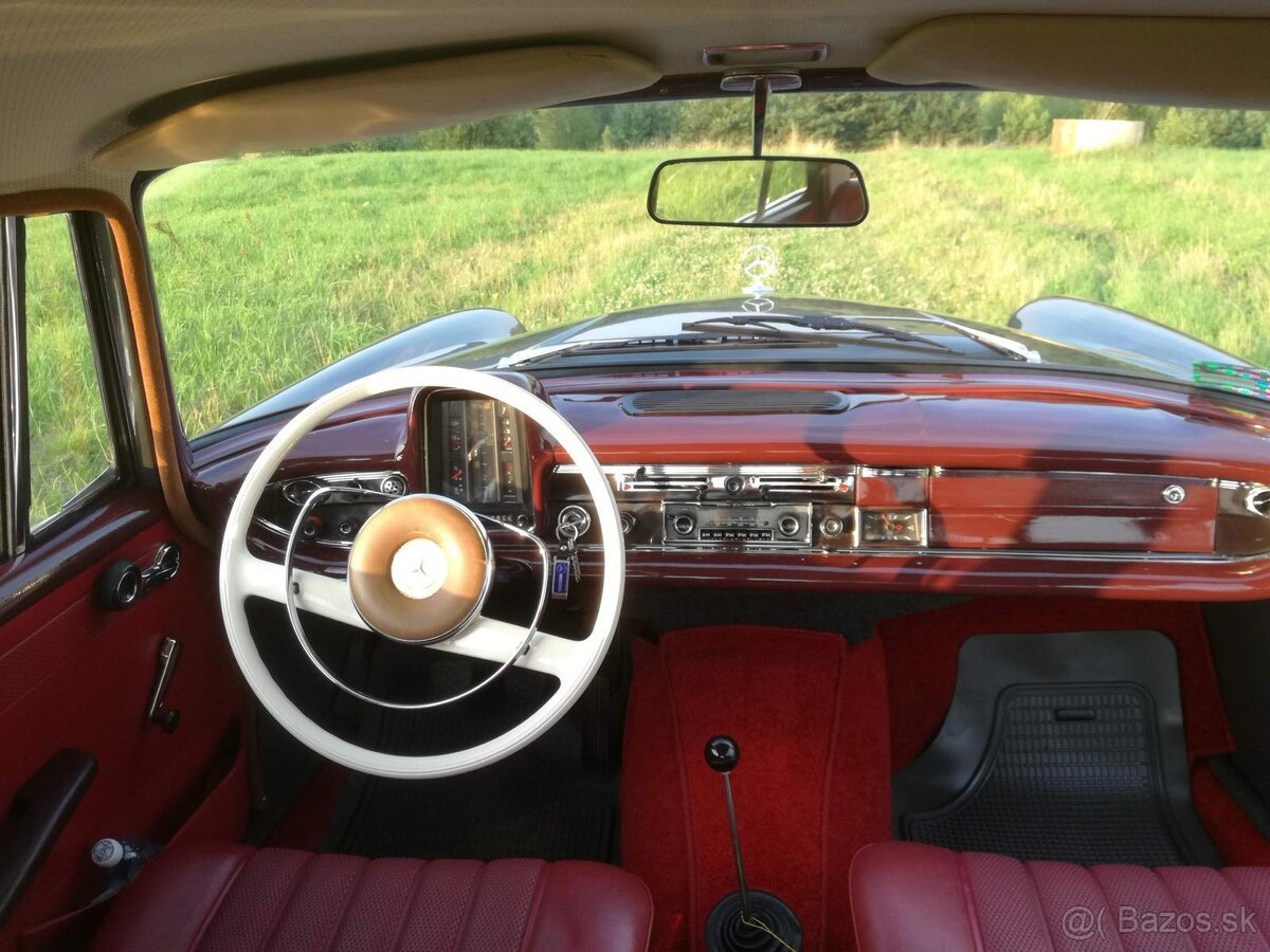 Mercedes-Benz E W110 200D - 10