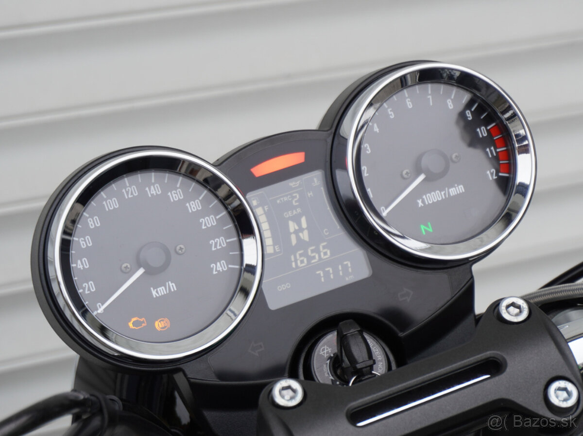 Kawasaki Z900RS SE - 10