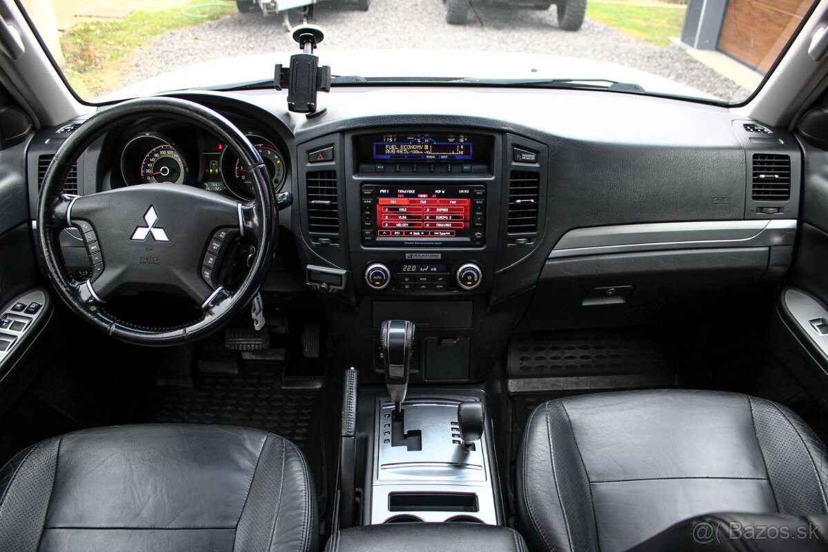 Mitsubishi Pajero 3.2DI-D LWB A/T KOMPLETNA REKONSTRUKCIA - 10