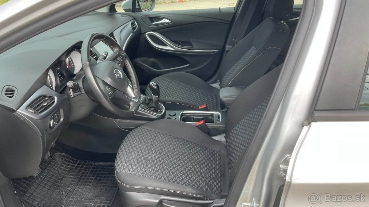 Opel Astra Caravan 1.5 CDTi 77kW M6 - 10