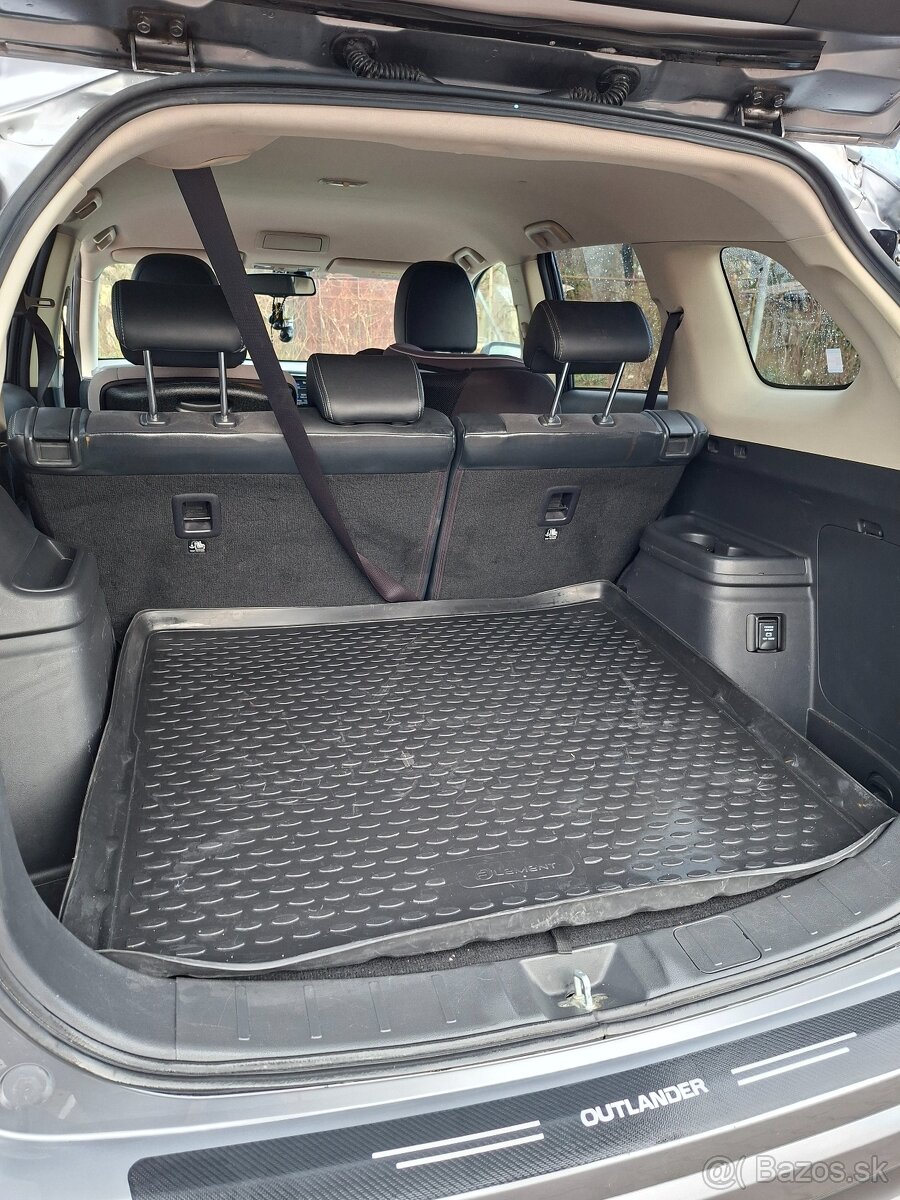 Mitsubishi Outlander 2.0 PHEV 4x4 - 10