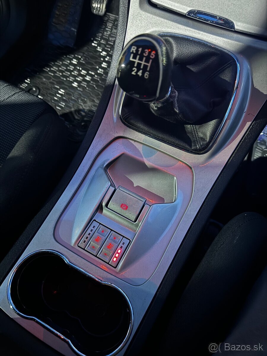 Ford S-max 2.0TDCI 103kW - 10