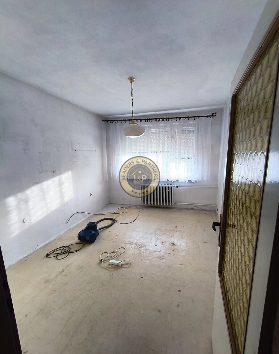 Na predaj 5iz. RD v pôvodnom stave v Holíči - 10