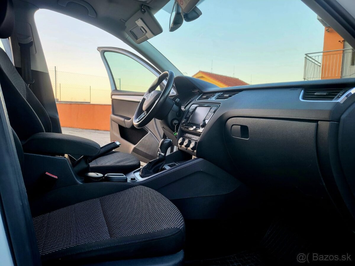 Škoda Octavia 1.6TDI DSG - 10