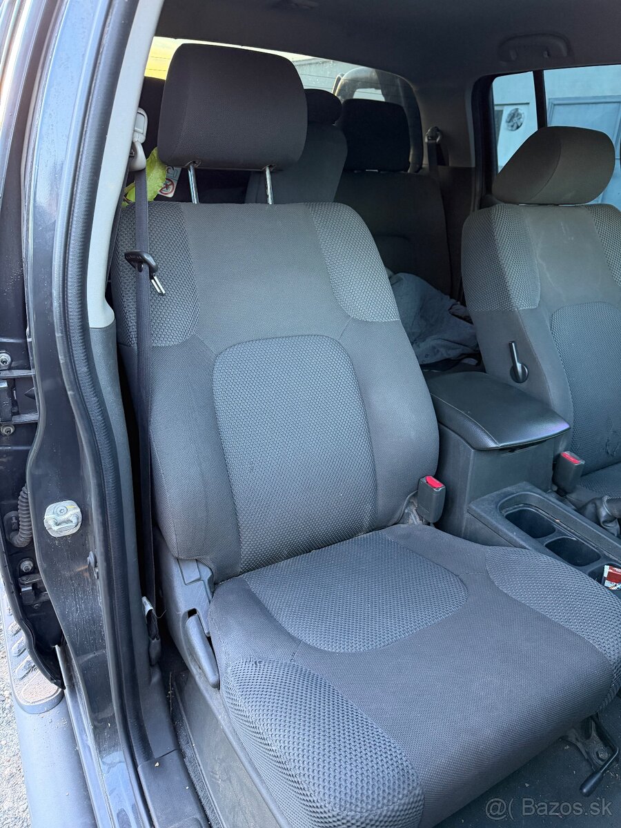 NISSAN NAVARA DOUBLECAB D40 2.5DCI MODEL 2011 - 10