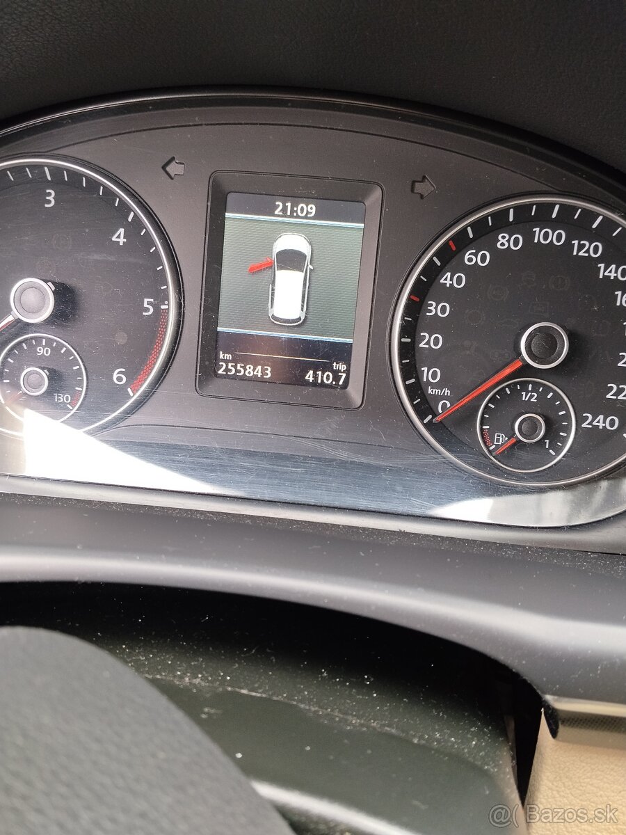 Volkswagen Touran 2.0tdi 103kw - 10