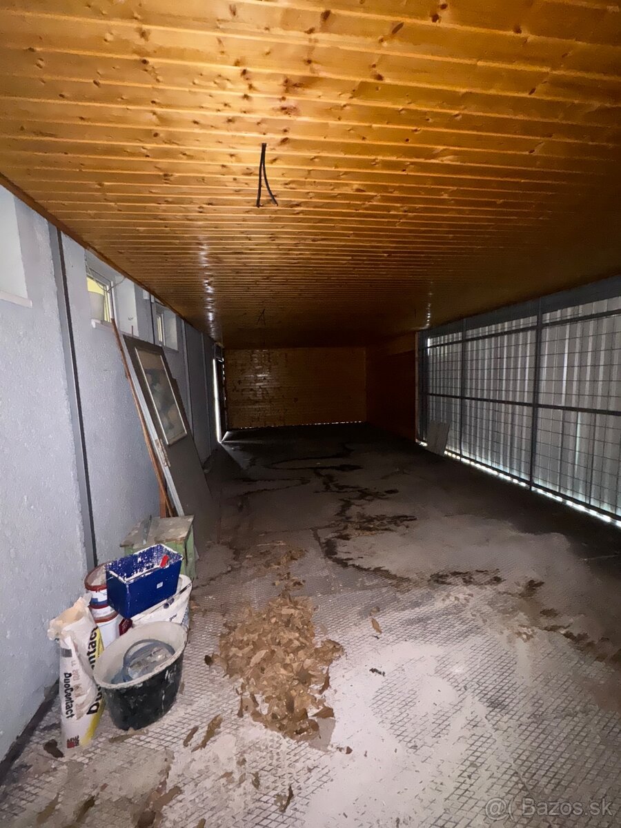 Prenájom Obchodného priestoru v Leviciach - 10