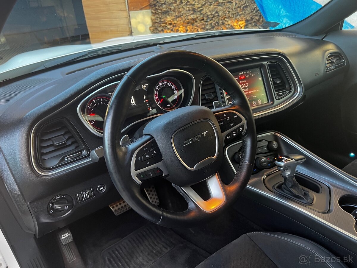 Dodge Challenger 6.4 - 10