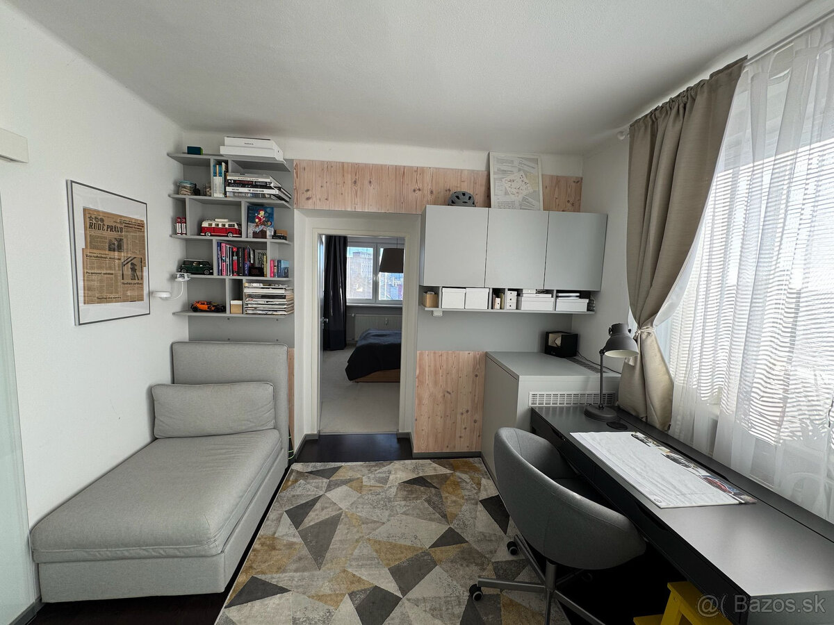 PREDAJ NÁDHERNÉHO 4-IZB. ZREKONŠTRUOVANÉHO BYTU S 2 BALKÓNMI - 10