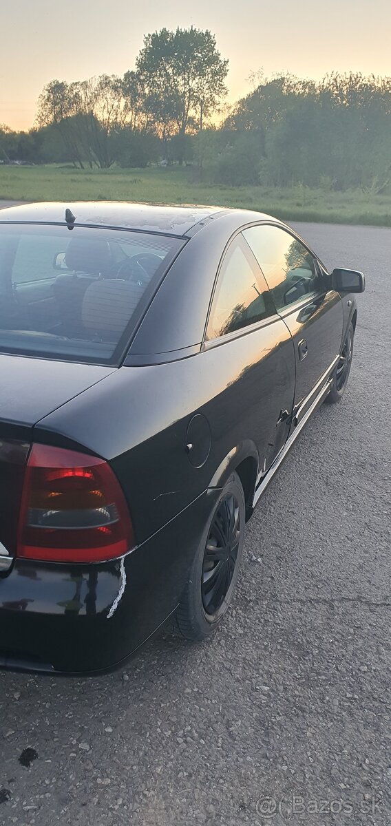 Opel Astra Coupe Bertone 1,8 16V r.v.2003 - 10