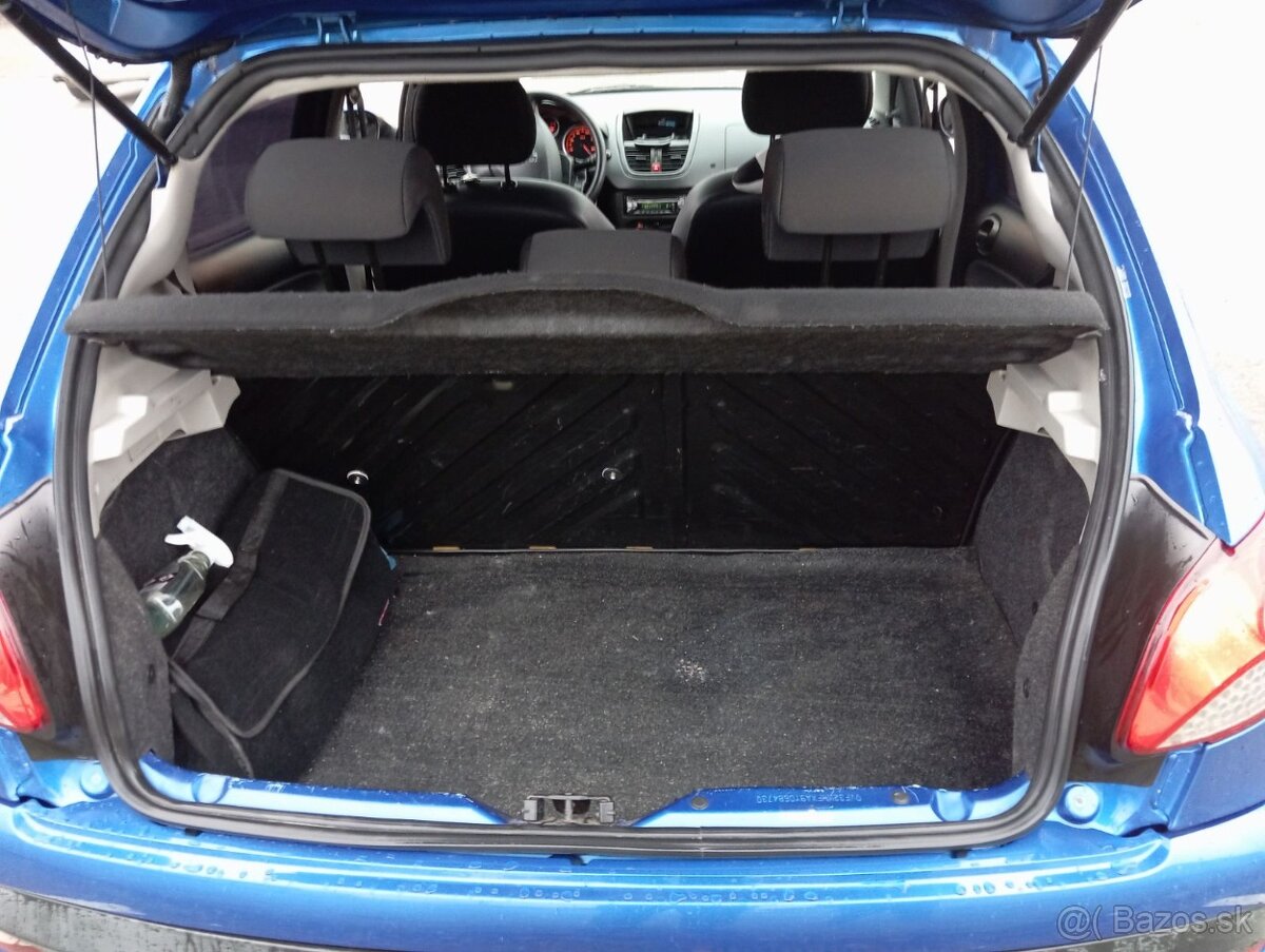 Peugeot 206+ 1.1 44kw - 10