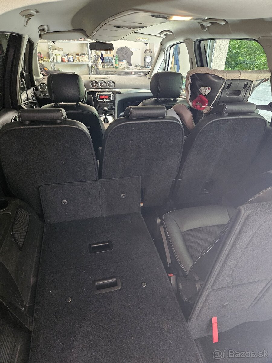 Ford Galaxy - 10