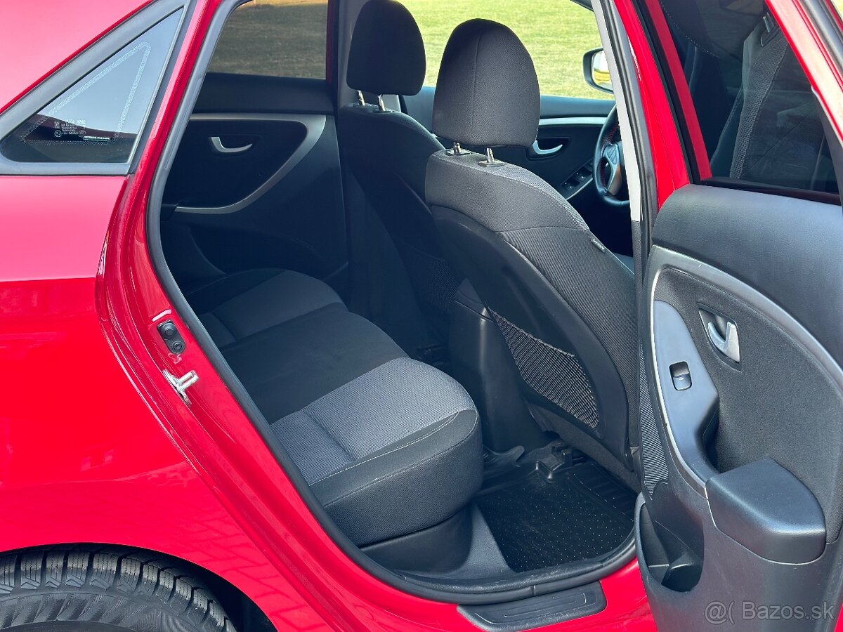 Hyundai i30 1.6 CRDI 139000km - 10