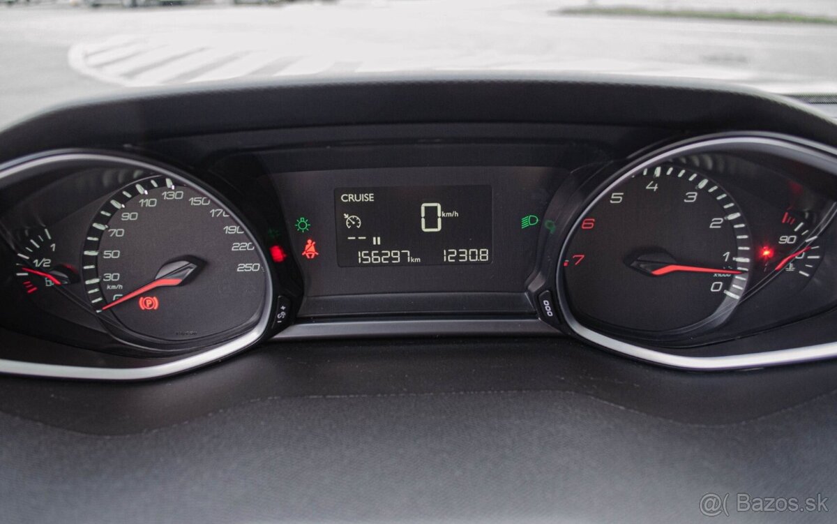 Peugeot 308 1.2 PureTech - 10