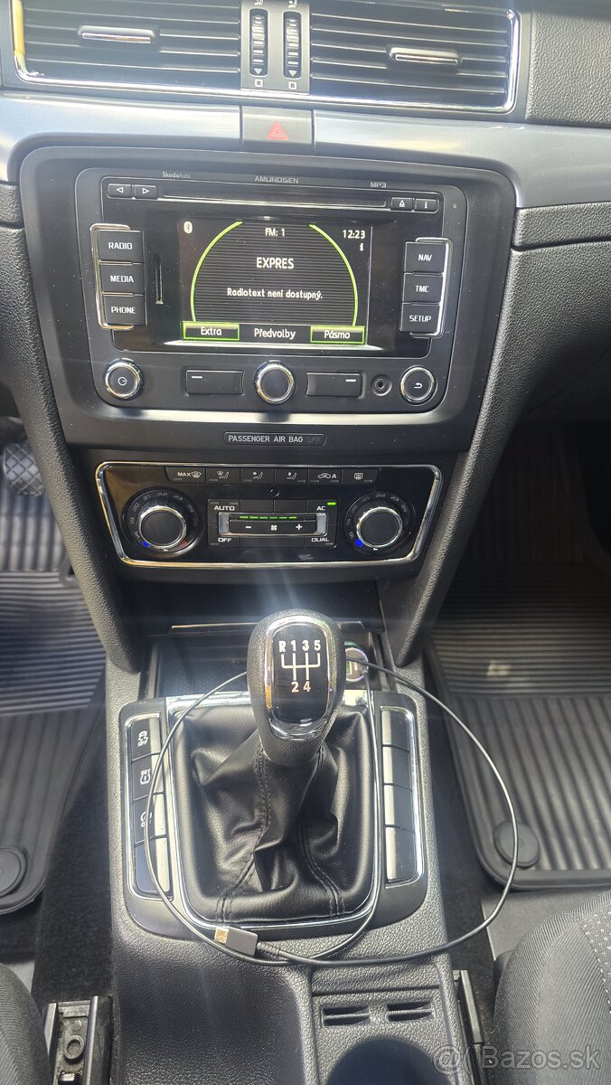 Skoda superb 1.6 tdi greenline - 10