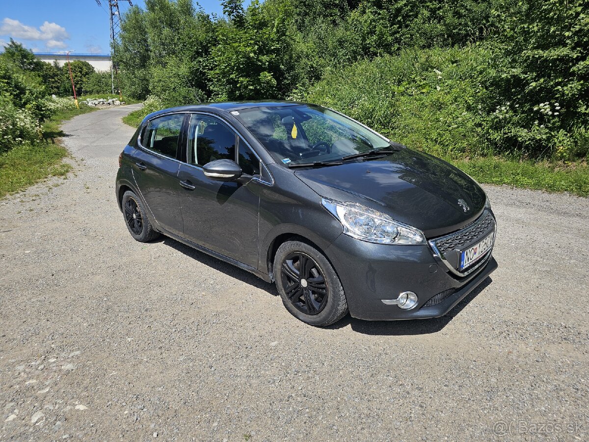 PEUGEOT 208 1.4 Vti Allure - 10