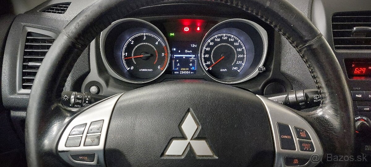 Mitsubishi ASX 1.8 DI-D, 6-st. manuál, 2011, 234 064 km - 10