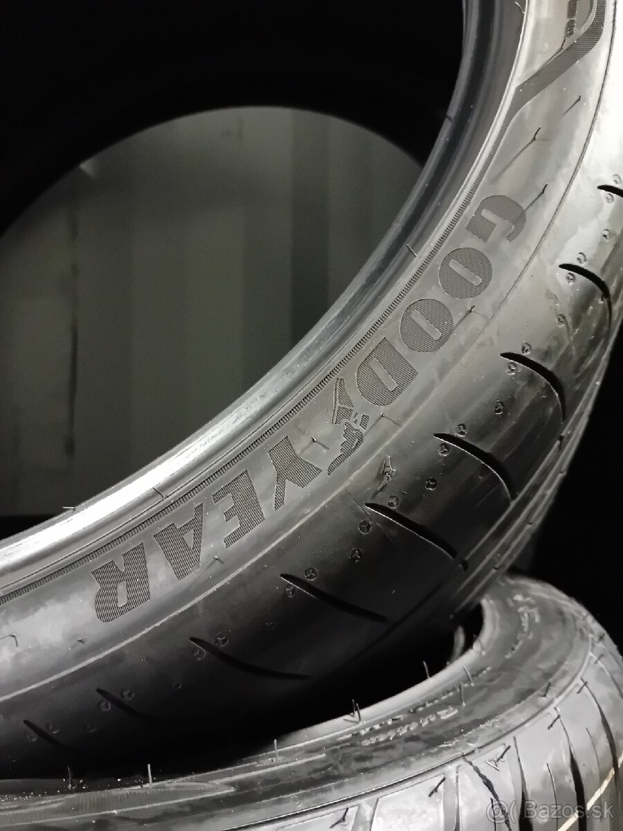 305/30R21 Goodyear Eagle F1 - 10