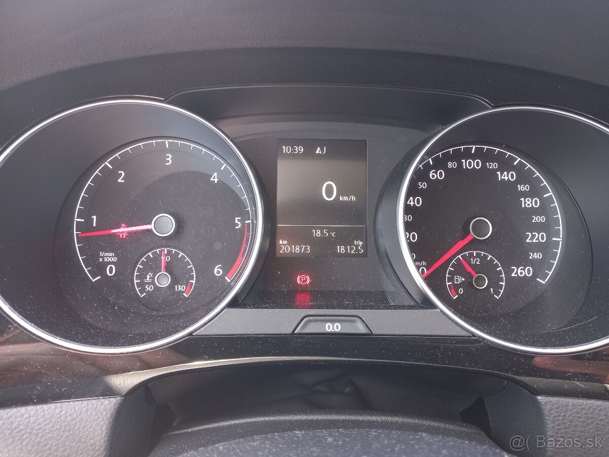 VW-GOLF SPORTSVAN 2,0TDI-150PS-BIXENON-HIGHLINE-NAVI-2015 - 10