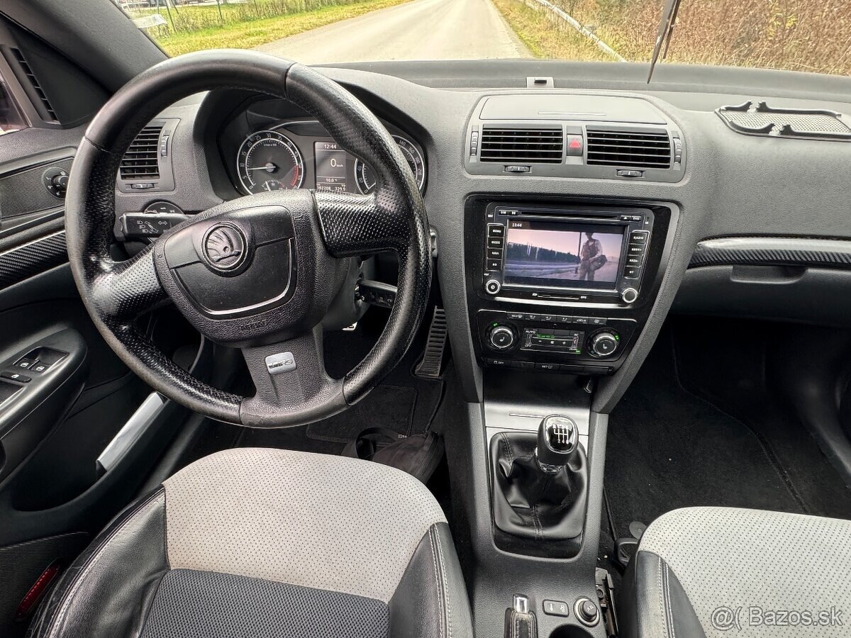 Škoda Octavia Combi RS 2.0 TDi 125 kW - 10