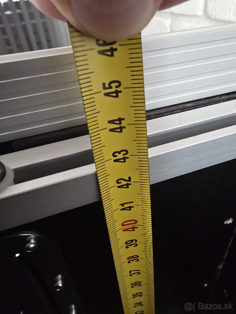 Predám 19" Rack 8U Pro Double Door Profi - 10