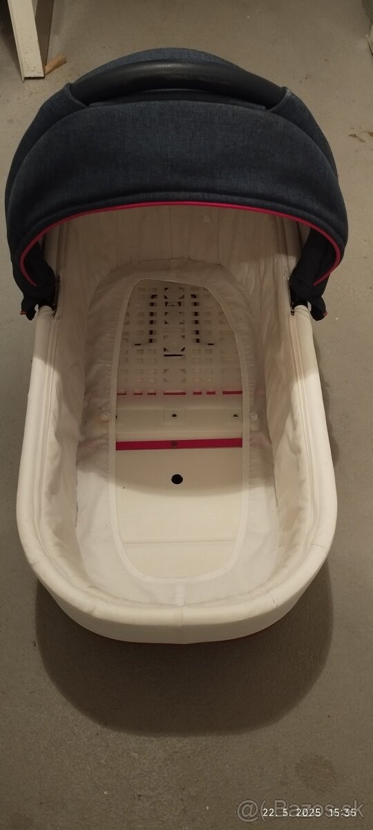 Znížená cena Retro kočík - 10