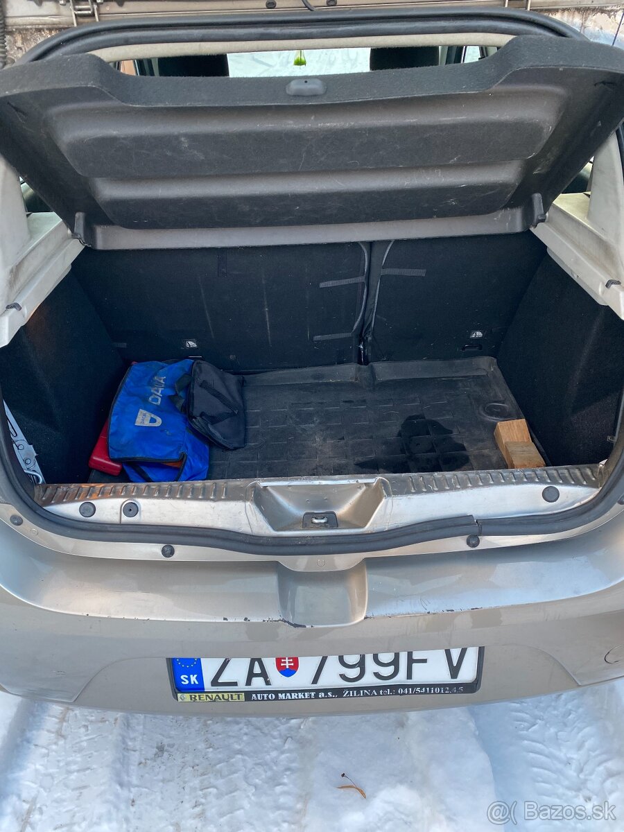 Predam Dacia Sandero 1,2 16V - 10