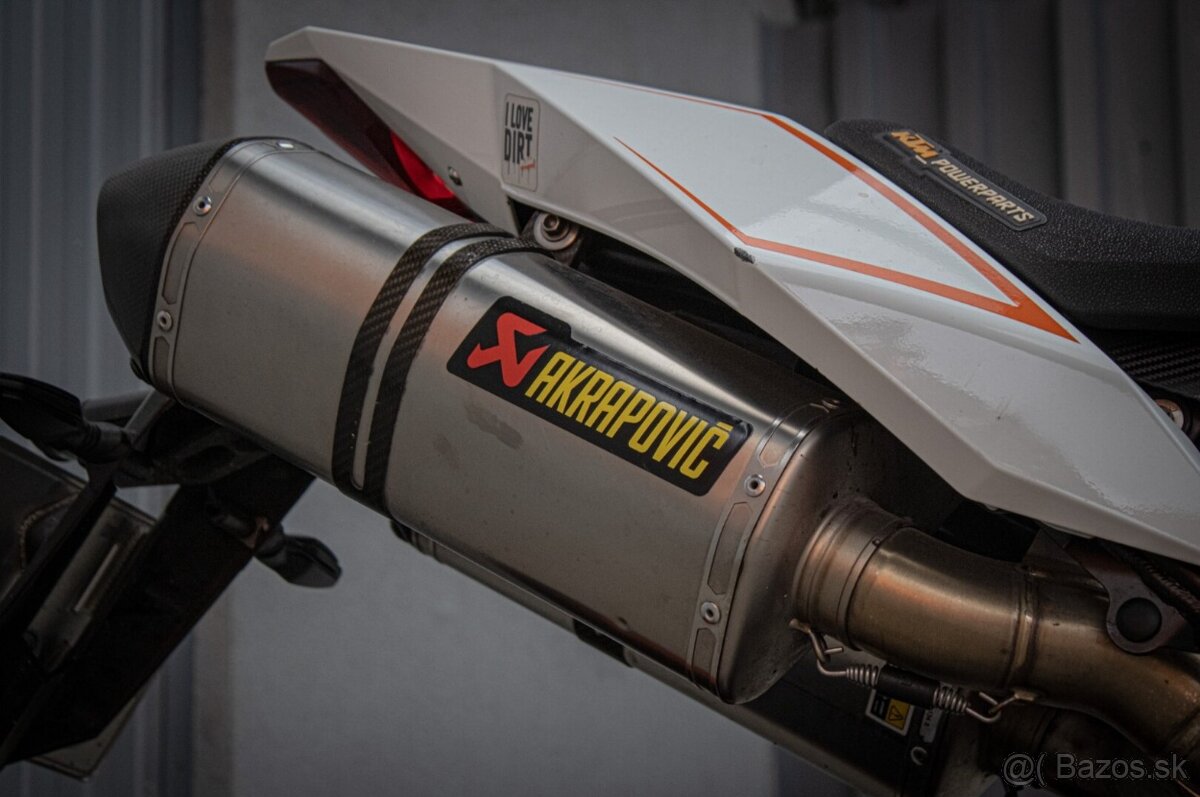 KTM 990 Super Duke R - 10