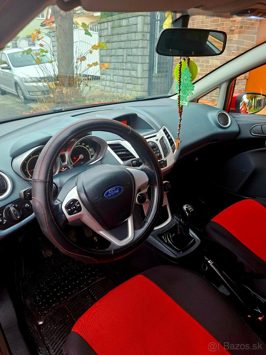 Ford Fiesta 1.25 16V (82ps) 2010 Garážované Nova STK a EK - 10