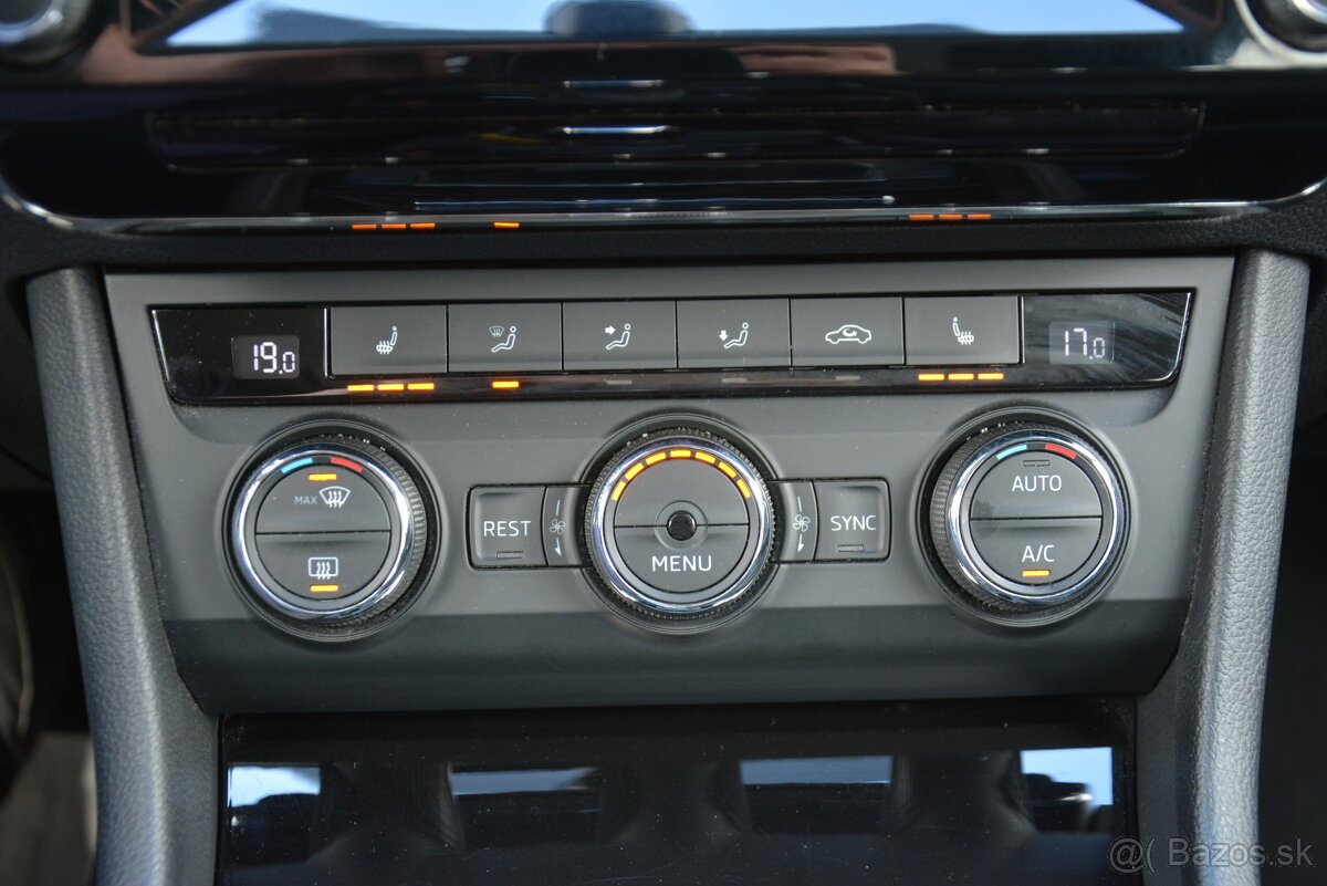 Škoda Superb Combi 2.00 TDI DSG STyle - 10