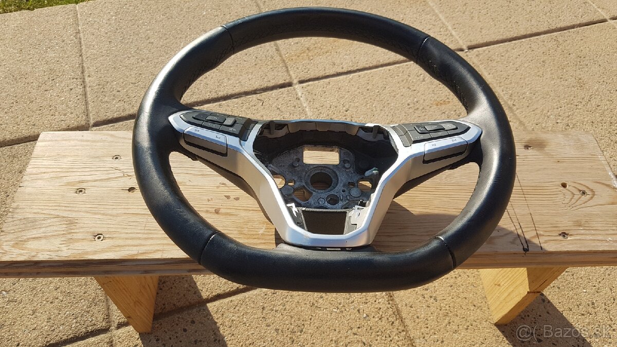 Predám multifunkčný volant na Passat B8 - 10