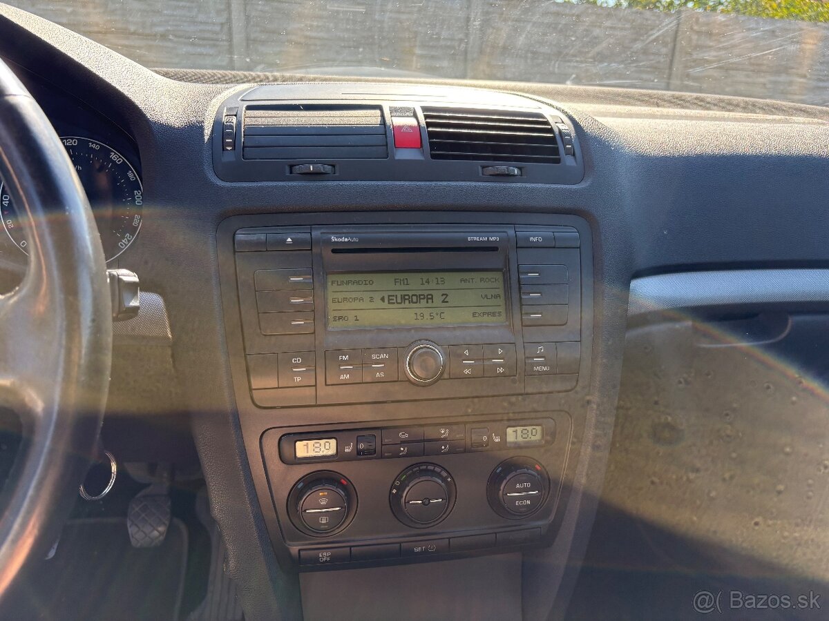 Škoda Octavia - 10
