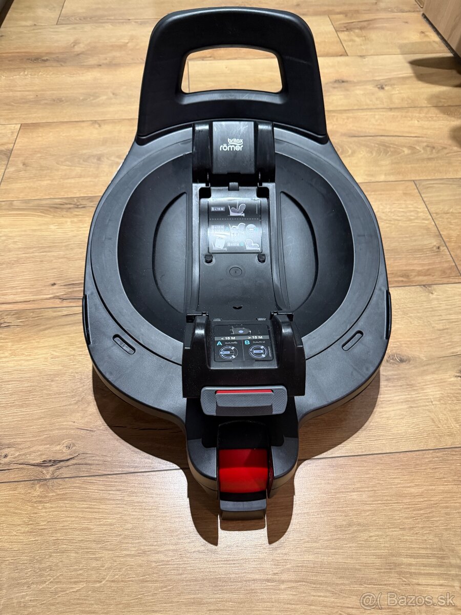 Autosedačka Romer Britax 5Z + základňa - 10