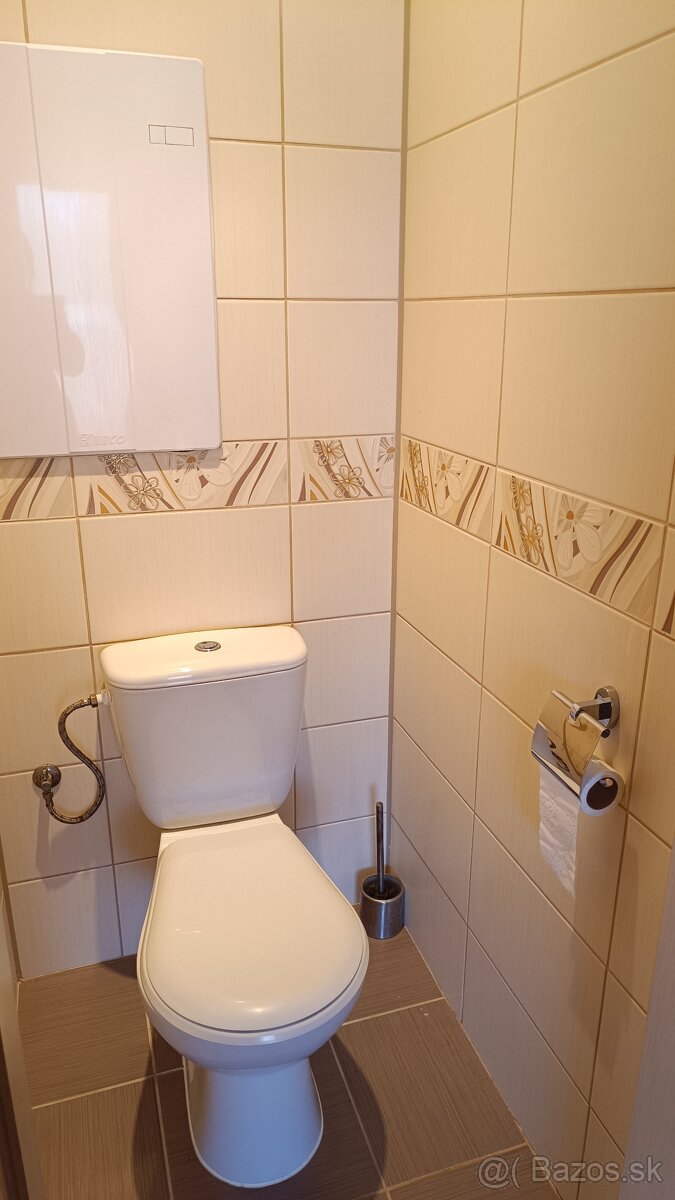 Prenájom slnečného 3i bytu v NMnV - Hájovky - 72 m² - 10