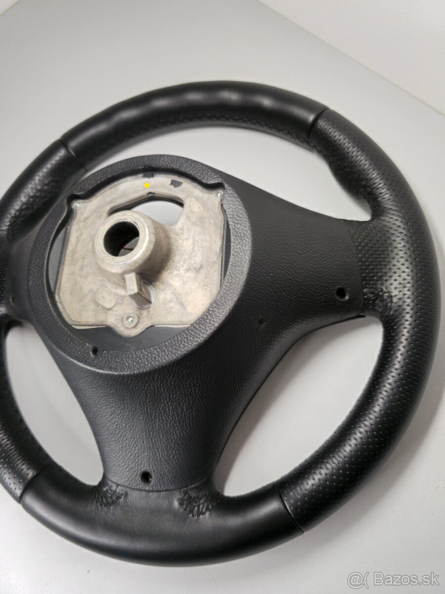 M-packet M-tech BMW volant E87 E90 E91 E92 E93 - 10